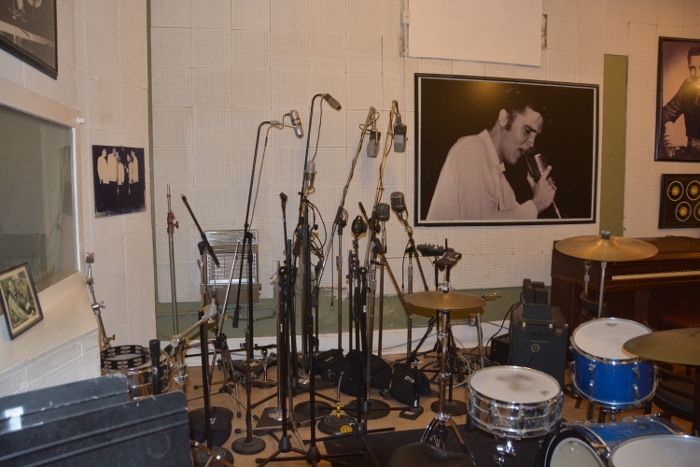 drum set used by U2 in Sun Studio